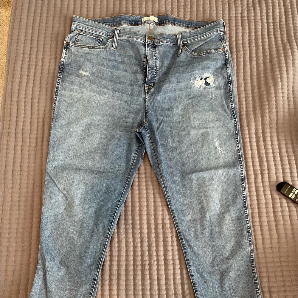 Madewell Plus 22W or 36 Light wash Jeans